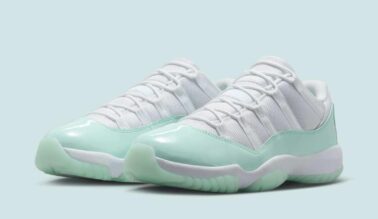 Air Jordan 11 Low WMNS "Igloo" AH7860-103